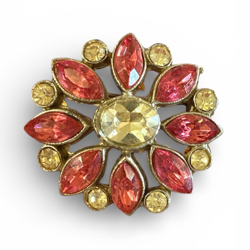 ✨ 3/$15 ✨ Oval Pink & Clear Rhinestone Brooch